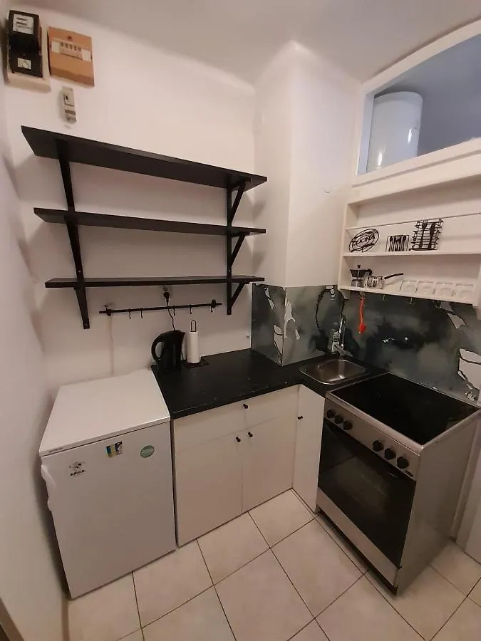 Studio Apartman Lena Rijeka 0*,  Kroatië